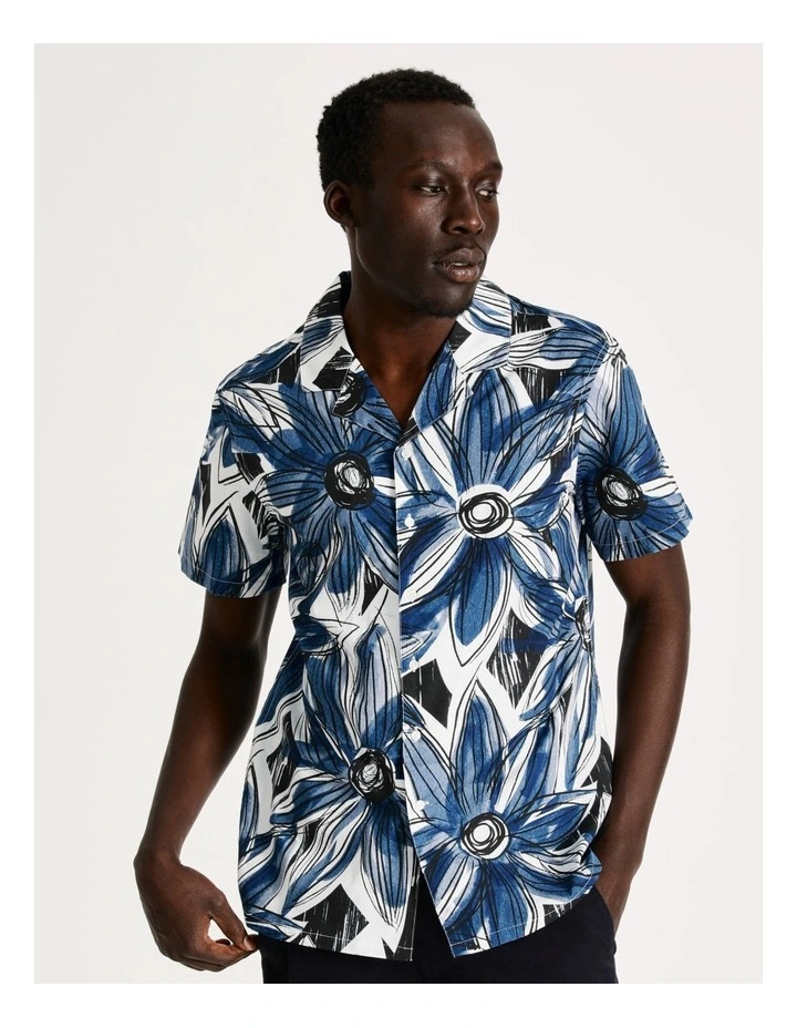 Budget β¨ Blaq Vanuatu Floral Print Short Sleeve Relaxed π Shirt In Navy π - Image 4