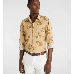 Brand new 🥰 Yd. Island 👕 Shirt In Tan 🥰