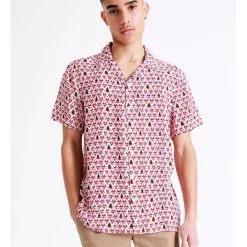 Budget 🛒 Kenji Santa Slay Print Short Sleeve Rayon 👕 Shirt In Red 🌟